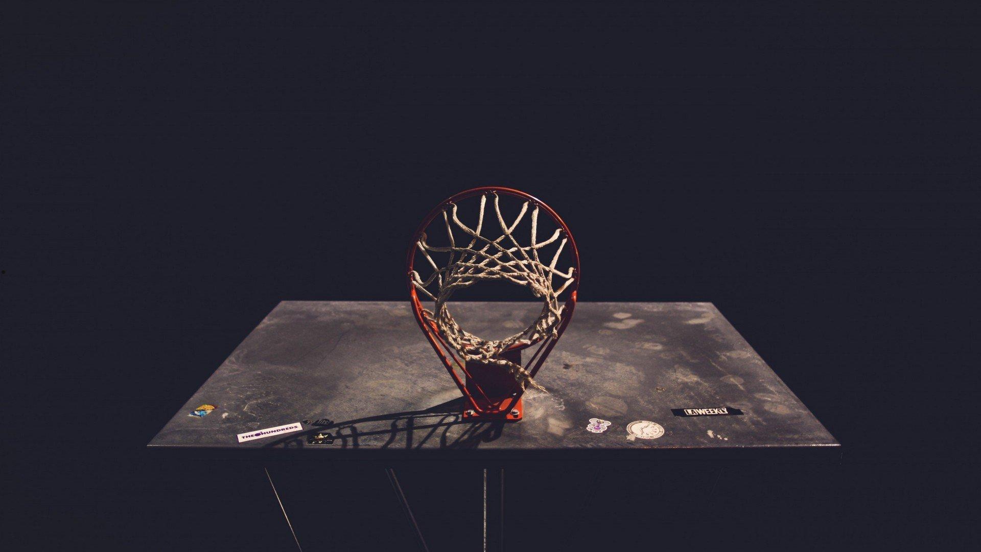 英超新王登基!哈兰德2射1传主宰全场,曼城3-0完胜西汉姆联稳居榜首